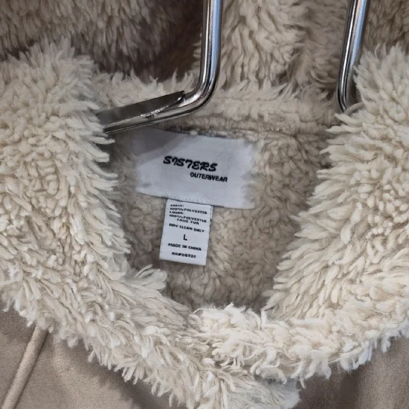 Cream Fleece Jacket - Picture 1 of 3